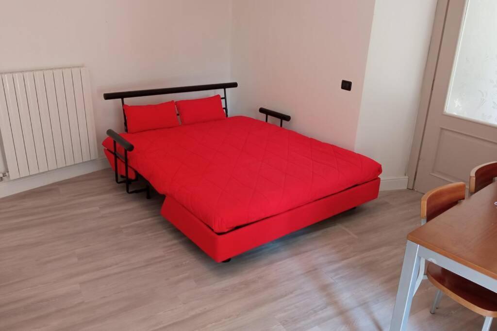 Entire Flat, Independent Entrance, 20 Mins To Bgy - Bergamo Milan Airport Apartman Nembro Kültér fotó