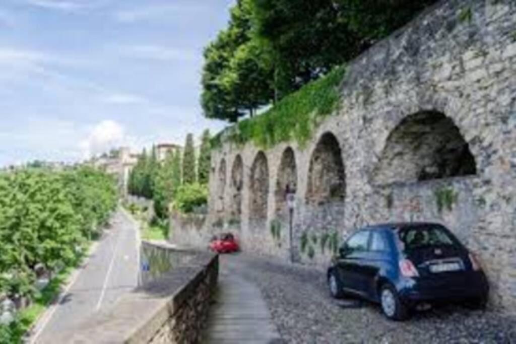Entire Flat, Independent Entrance, 20 Mins To Bgy - Bergamo Milan Airport Apartman Nembro Kültér fotó