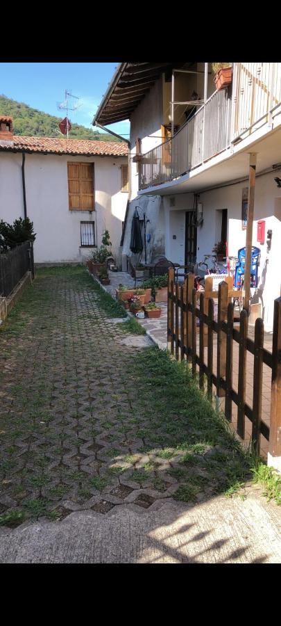 Entire Flat, Independent Entrance, 20 Mins To Bgy - Bergamo Milan Airport Apartman Nembro Kültér fotó