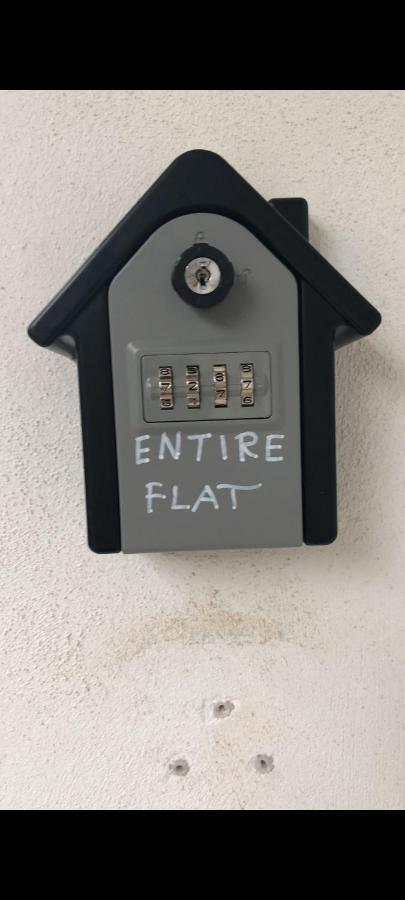 Entire Flat, Independent Entrance, 20 Mins To Bgy - Bergamo Milan Airport Apartman Nembro Kültér fotó